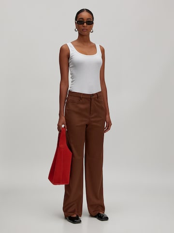 EDITED Wide leg Παντελόνι 'Celina' σε καφέ