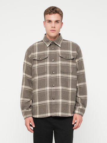 SELECTED Comfort fit Button Up Shirt 'SLHPABLO' in Brown: front