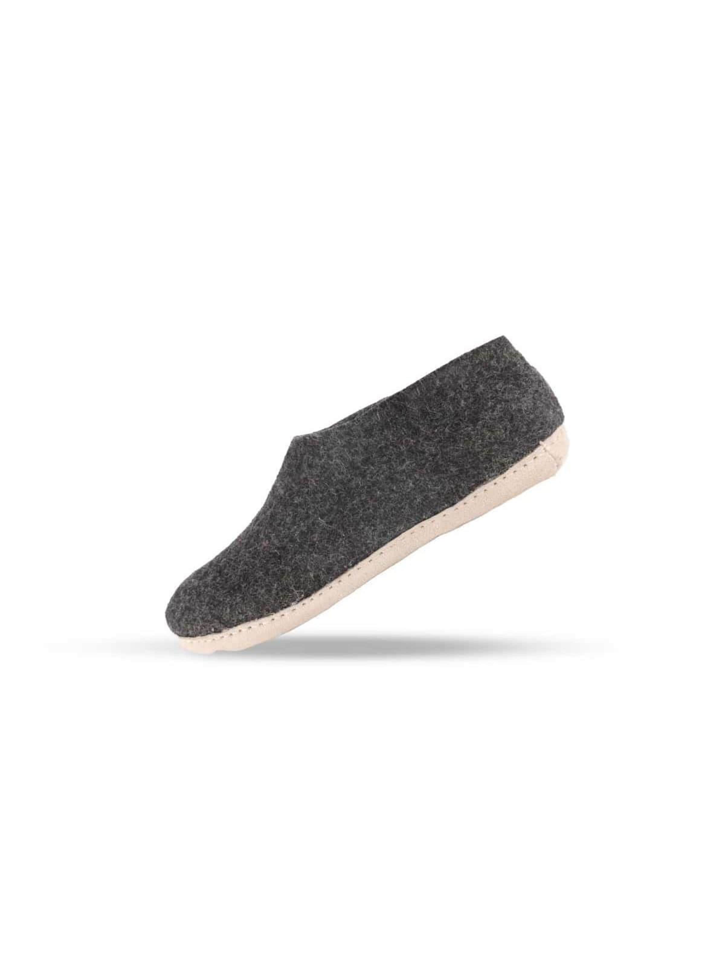 SHUS walk with nature Huisschoenen 'Uldhjemmesko (100% ren uld) - m/sål i skind - Dansk Design fra SHUS' in Grijs: voorkant