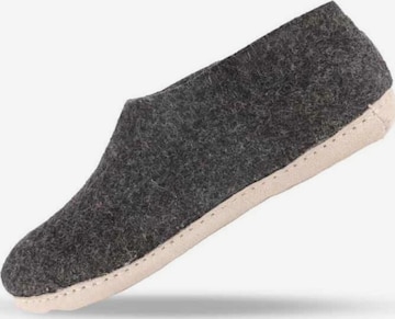 SHUS walk with nature Huisschoenen 'Uldhjemmesko (100% ren uld) - m/sål i skind - Dansk Design fra SHUS' in Grijs: voorkant