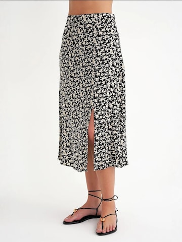 Gonna di MixRay in nero