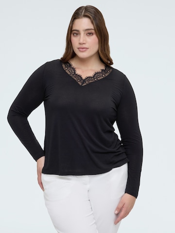 Fiorella Rubino - Top en negro: frente