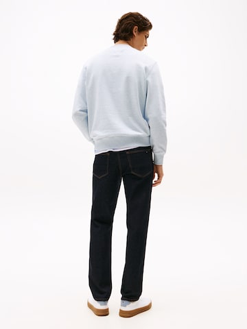 TOMMY HILFIGER Sweatshirt 'ESSENTIAL' in Blue