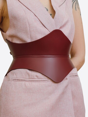Haute Cuir Belt 'Soreen' in Red