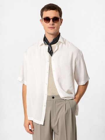 Antioch Comfort fit Button Up Shirt 'Oscar' in White
