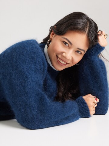 TWNS THE LABEL Sweater 'Lafayette' in Blue