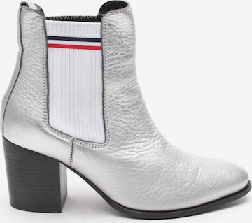 TOMMY HILFIGER Dress Boots in 41 in Silver: front