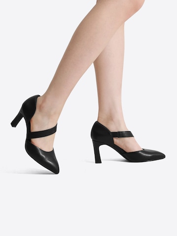 Dream Pairs Pumps in Black