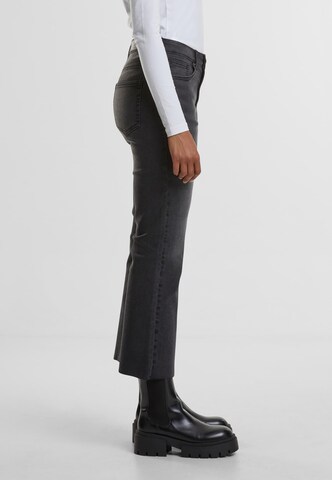 Urban Classics Flared Jeans in Schwarz
