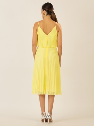 APART Cocktailkleid in Gelb