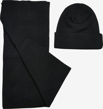 Urban Classics - Gorra en negro: frente