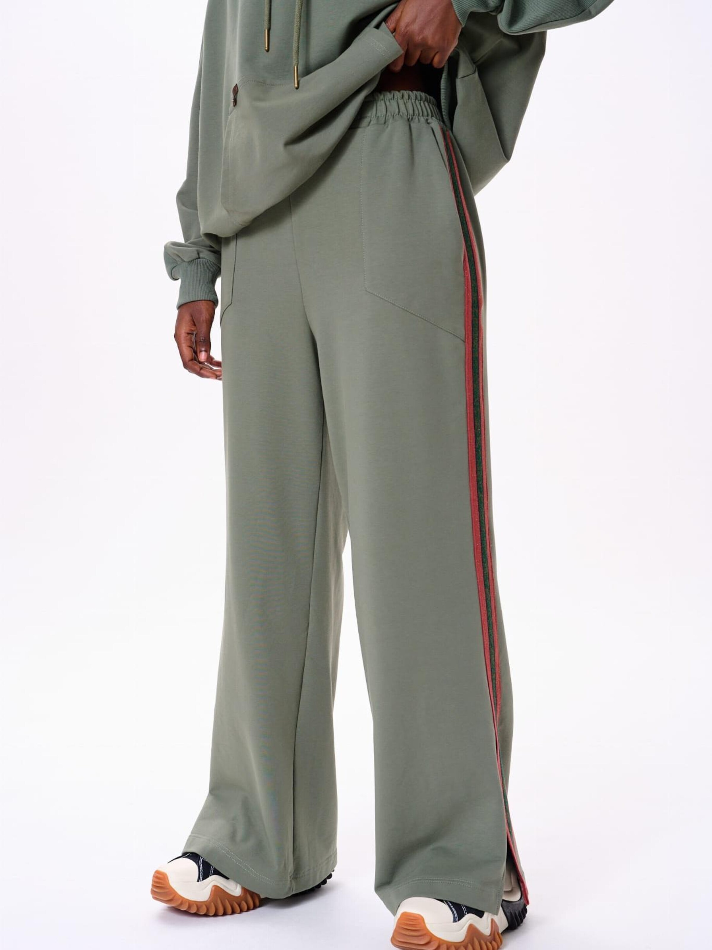 Blue Shadow Wide leg Pants in Green