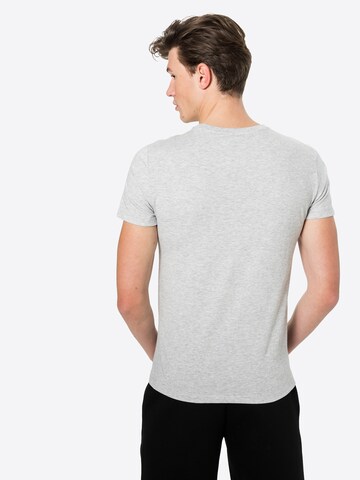 Coupe regular T-Shirt fonctionnel Superdry en gris