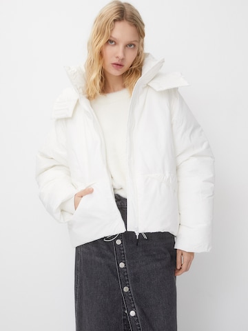 Veste mi-saison Pull&Bear en blanc : devant