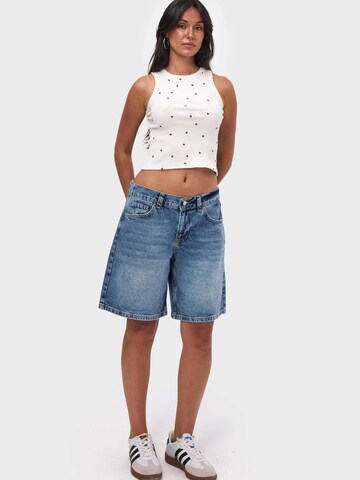 IT'S BASIC Baggy Jeans 'ELASTICATED BAGGY DENIM SHORT' in Blauw: voorkant