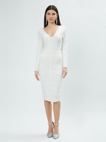 Influencer Strickkleid in Weiß