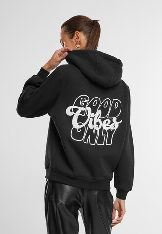 Miss Tee Pullover 'Good Vibes' i sort: forside
