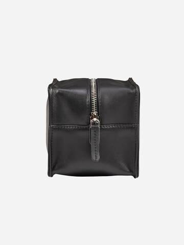NEGOTIA Leather Toiletry bag 'Caldre' in Black