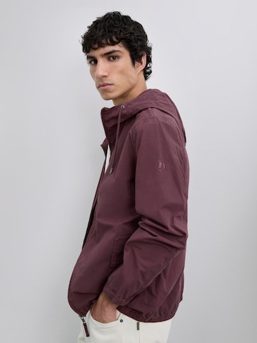 Veste mi-saison 'Ralfi' Scalpers en rouge