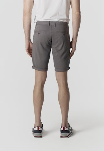 KOROSHI Regular Chinobyxa i grå