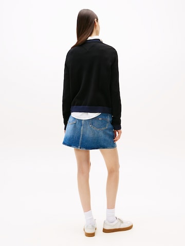 Pulover de la Tommy Jeans pe negru