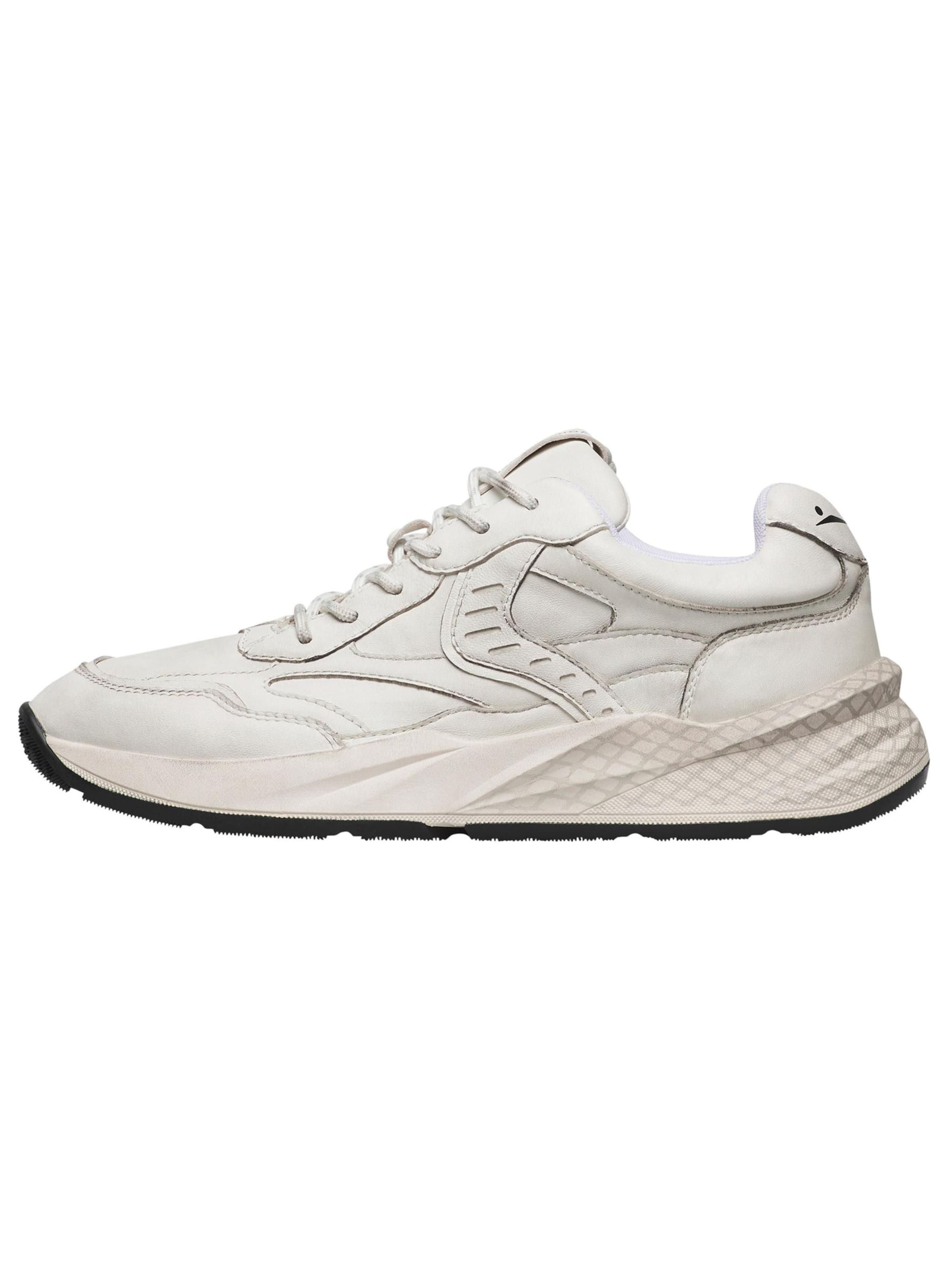 Voile blanche Sneakers laag 'CLUB22.' in Wit: voorkant