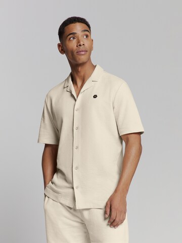 Coupe regular T-Shirt No Excess en blanc : devant