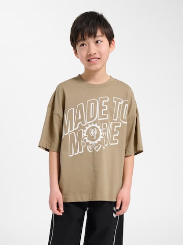 Hummel Shirts i brun: forside