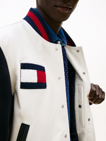 TOMMY HILFIGER Between-season jacket in Grey