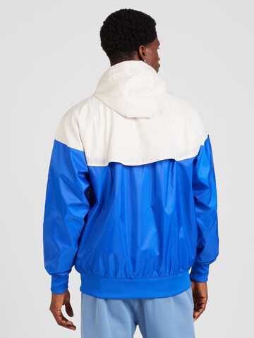 Nike Sportswear Between-season jacket in Blue