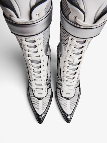 Bottines à lacets Bershka en mélange de couleurs