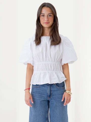 TEESHOPPEN Top ' Valentina ' in Wit: voorkant
