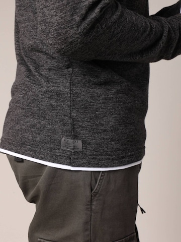 T-Shirt 'MONAN' Deeluxe en gris