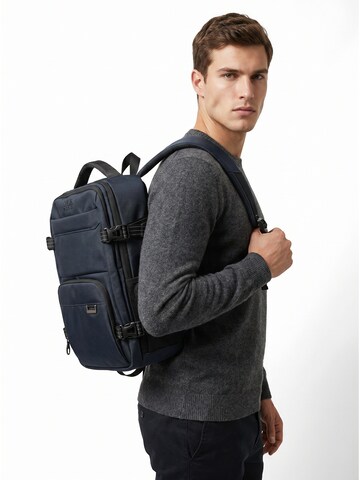 Zaino 'Zaino Coveri unisex poliestere 100% - Chiusura zip e tasche laterali' di Coveri Collection in blu