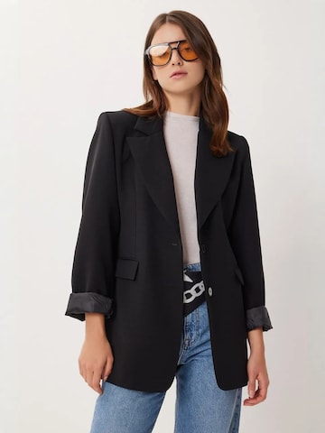 Happiness İstanbul Blazer in Black: front