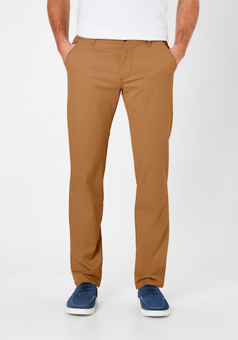 REDPOINT Regular Chino Pants in Brown: front