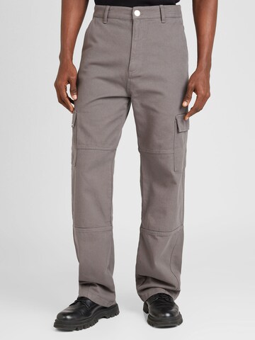 EIGHTYFIVE - Loosefit Pantalón vaquero cargo en gris: frente