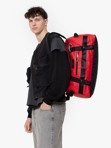 EASTPAK Weekend bag i röd