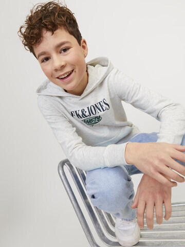 Jack & Jones Junior Sweatshirt 'Cobyn' i hvid