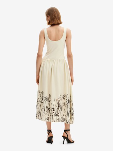 Robe Desigual en beige