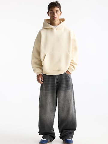 Pull&Bear Sweatshirt in White
