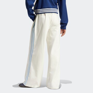Loosefit Pantalon ADIDAS ORIGINALS en blanc