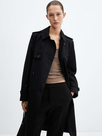 Manteau mi-saison 'Polana' MANGO en noir : devant