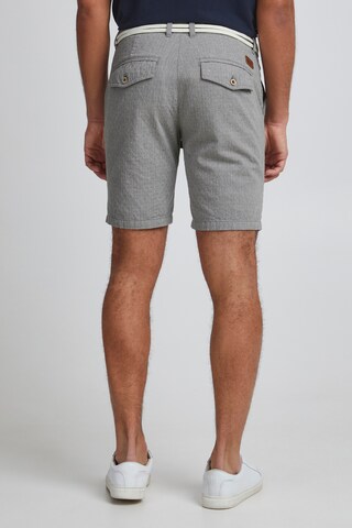 BLEND Regular Chinoshorts 'Serge' in Grau