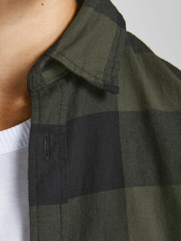 Regular fit Cămașă 'Gingham' de la Jack & Jones Junior pe verde