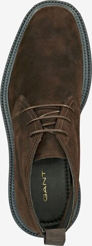 GANT Chukka Boots in Bruin