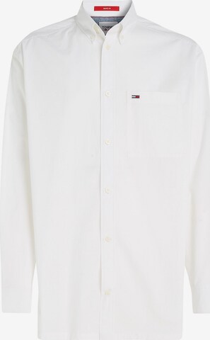 Tommy Jeans Comfort fit Button Up Shirt in White: front