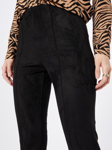 Coupe slim Pantalon s.Oliver en noir