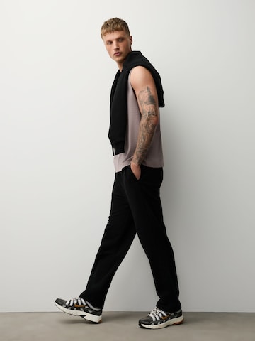 T-Shirt Next en violet