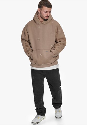 Dropsize Sweatshirt in Braun